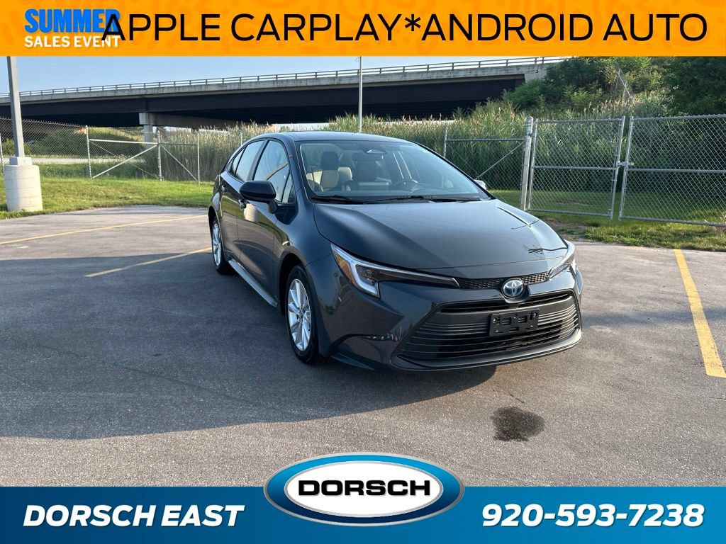 Used 2023 Toyota Corolla LE w/ LE Convenience Package FWD image 4