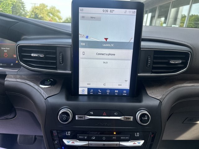 Certified 2020 Ford Explorer Platinum w/ Premium Technology Package AWD/4WD image 16