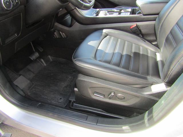 Certified 2019 Ford Edge SEL w/ Equipment Group 201A AWD/4WD image 17