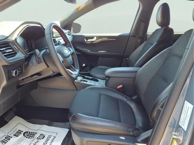 Certified 2025 Ford Escape ST-Line w/ Cold Weather Package AWD/4WD image 12