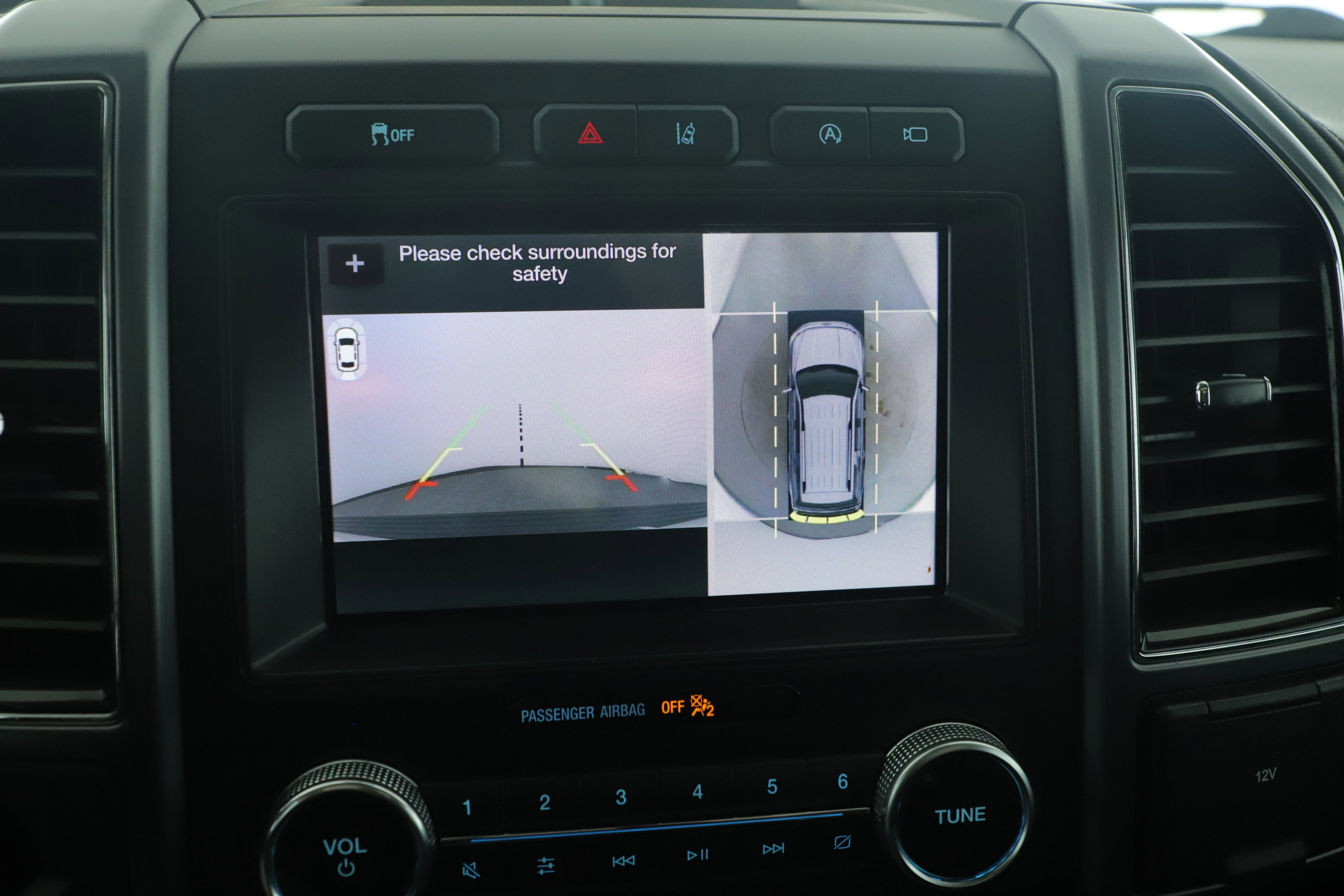 Certified 2019 Ford Expedition Platinum image 7