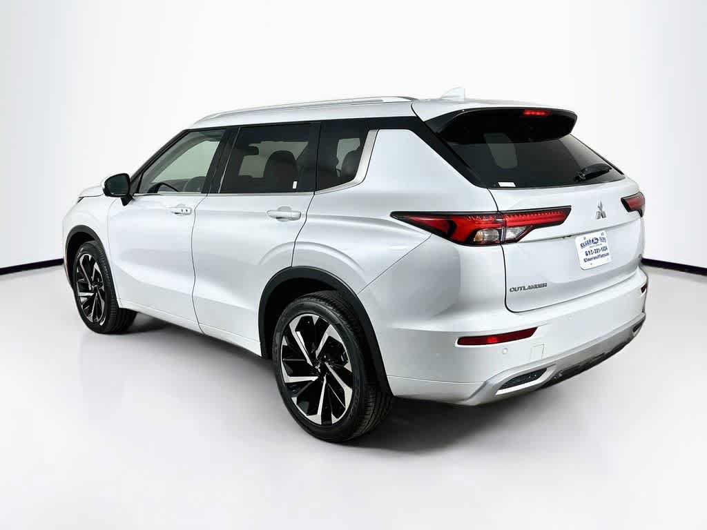 Used 2024 Mitsubishi Outlander SEL FWD image 4