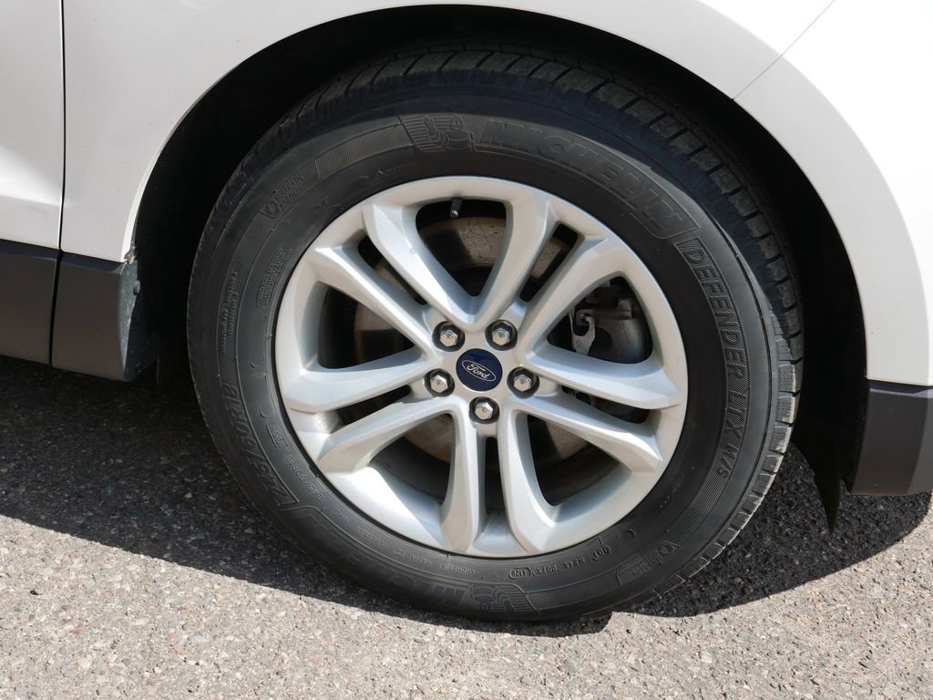 Certified 2019 Ford Edge SEL w/ Equipment Group 201A AWD/4WD image 7