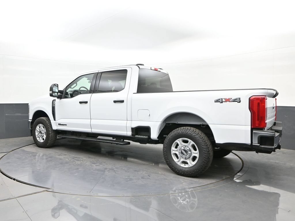 Certified 2025 Ford F250 XLT AWD/4WD image 5