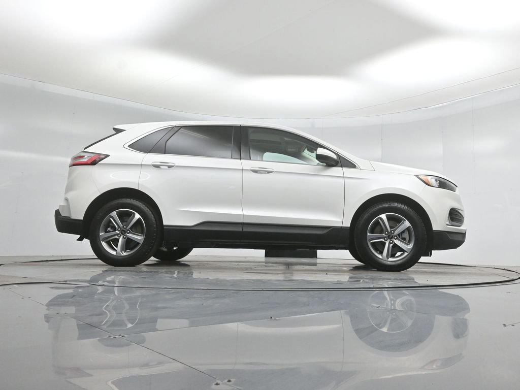 Certified 2023 Ford Edge SEL w/ Convenience Package AWD/4WD image 11