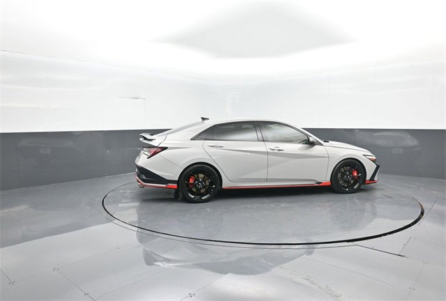 Used 2025 Hyundai Elantra N image 8