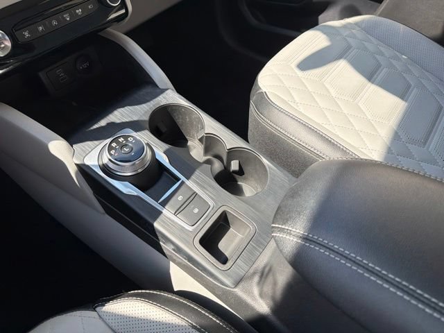 Certified 2023 Ford Escape Platinum w/ Premium Technology Package AWD/4WD image 34
