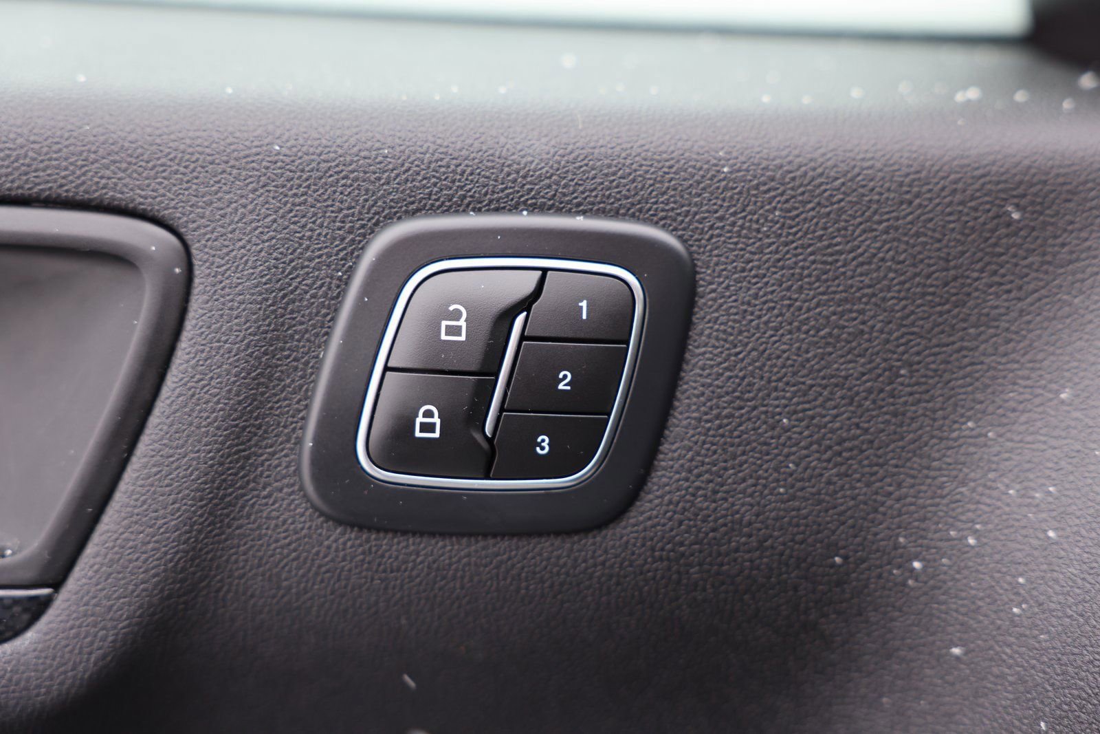 Certified 2023 Ford Escape ST-Line Elite image 16