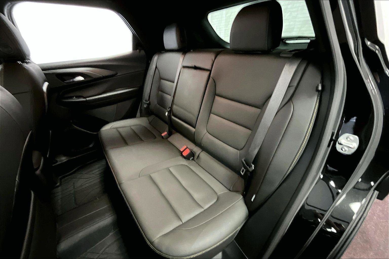 Used 2025 Chevrolet TrailBlazer ACTIV w/ Driver Confidence Package image 25