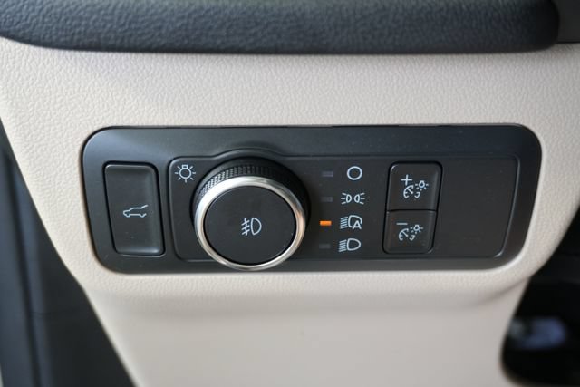 Certified 2022 Ford Escape SEL AWD/4WD image 17