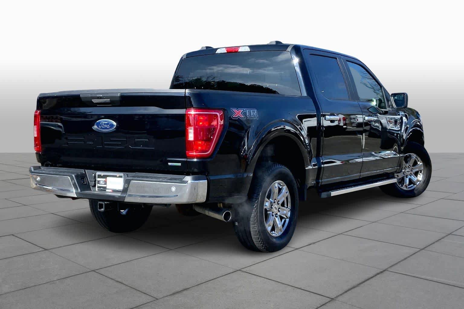 Certified 2022 Ford F150 XLT w/ XTR Package AWD/4WD image 13