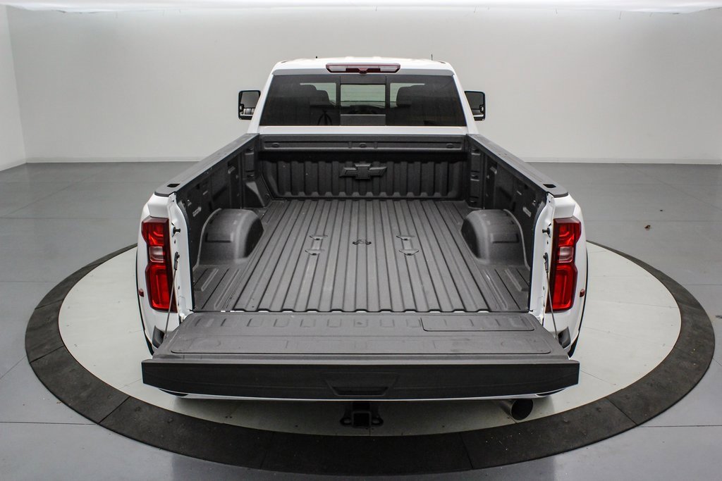 Used 2025 Chevrolet Silverado 3500 LT w/ Texas Edition image 6