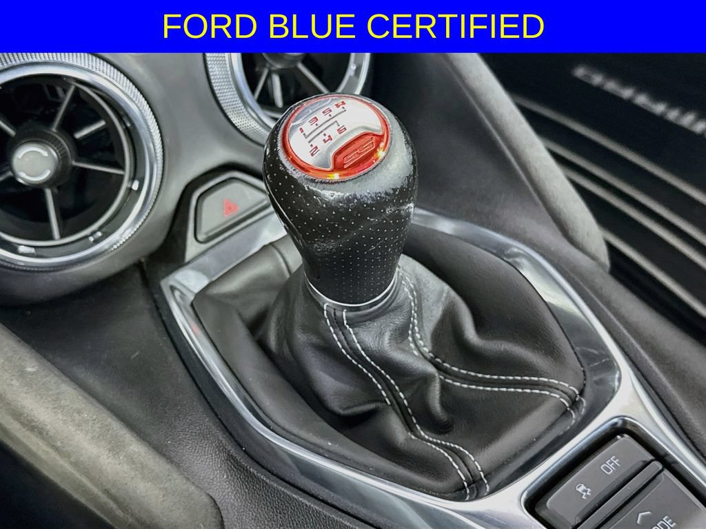 Used 2019 Chevrolet Camaro SS RWD image 18