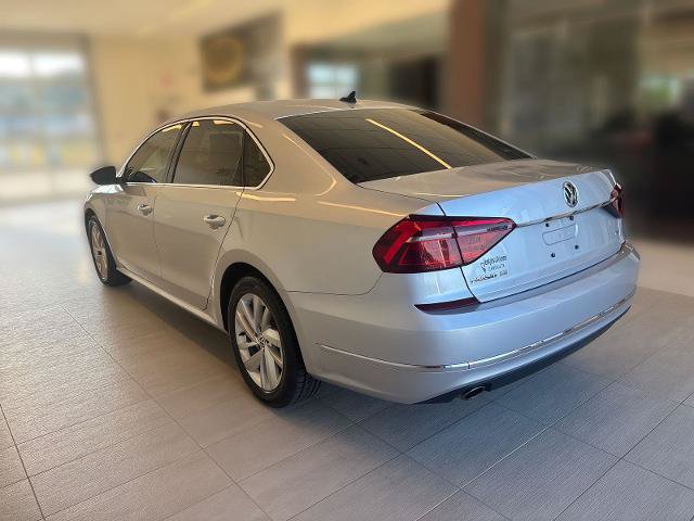 Used 2018 Volkswagen Passat 2.0T SE FWD image 3