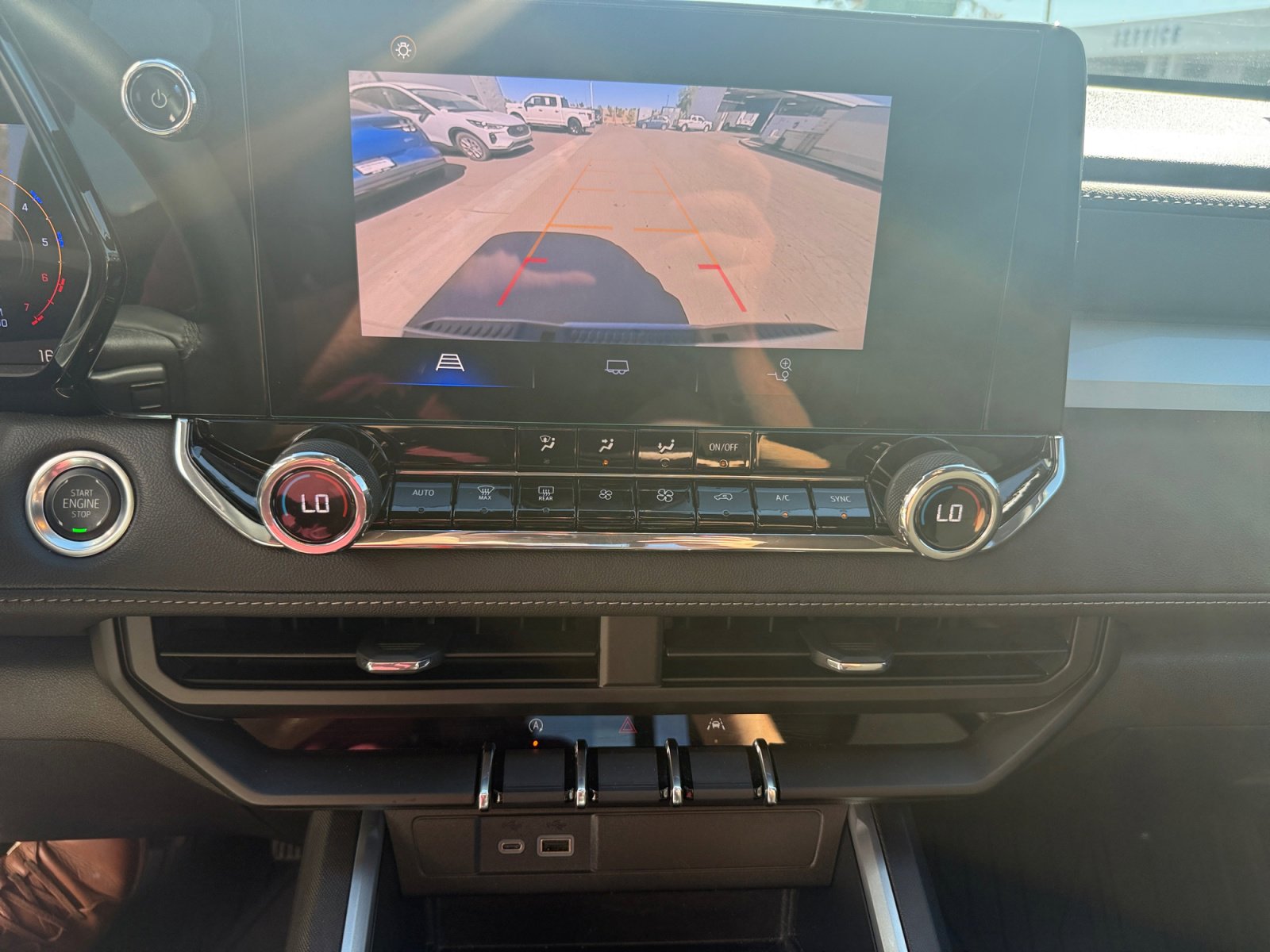 Used 2024 Chevrolet Colorado LT w/ LT Convenience Package image 25