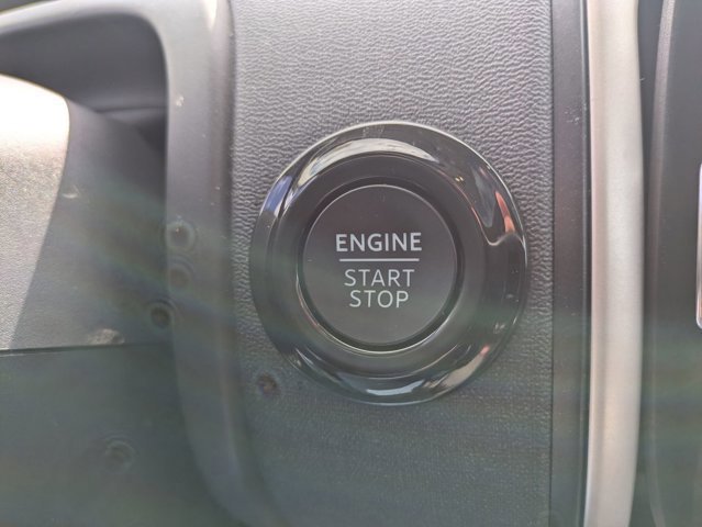 Certified 2025 Ford Expedition Active image 24