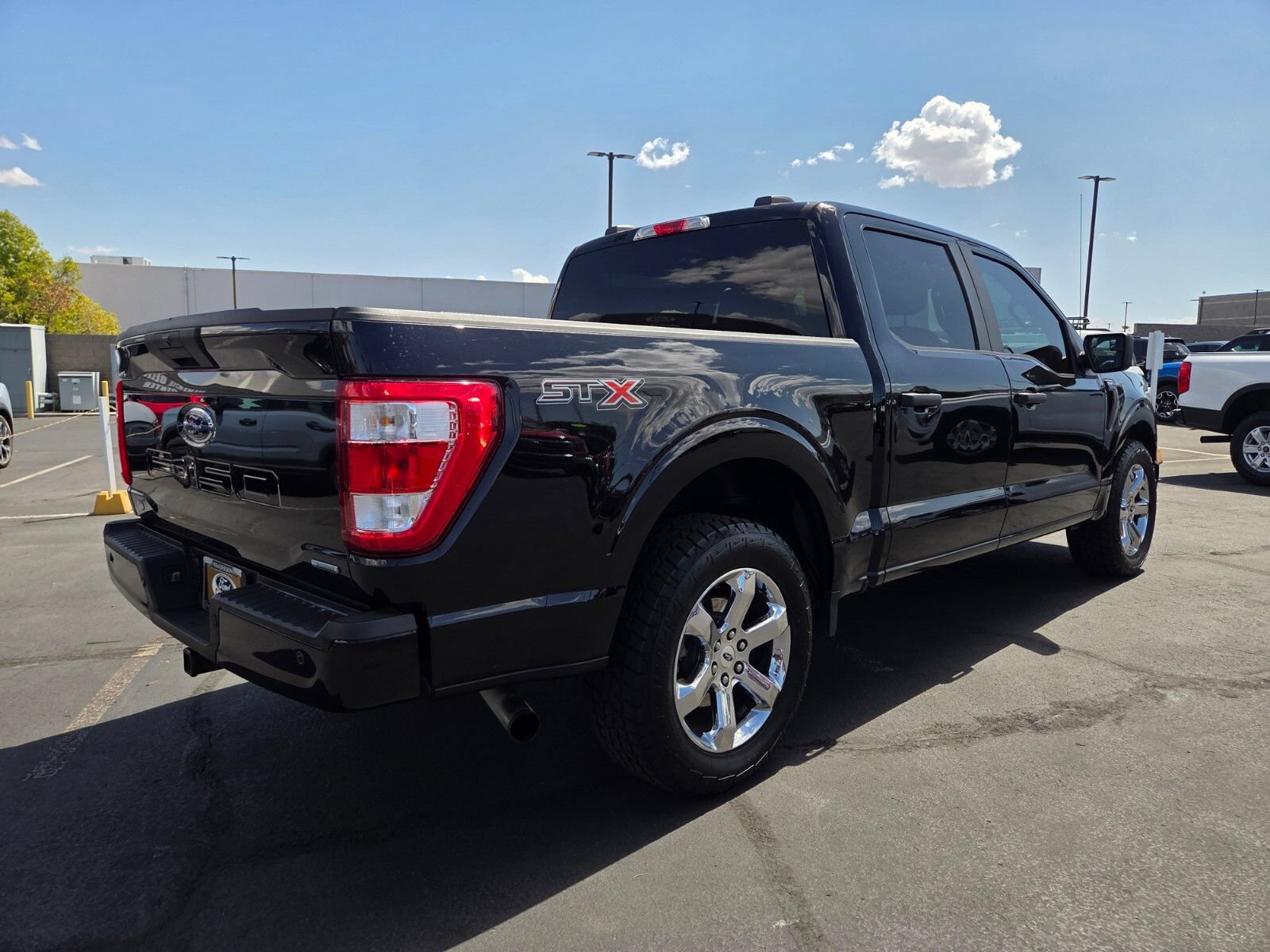 Certified 2021 Ford F150 XL w/ STX Appearance Package RWD image 6