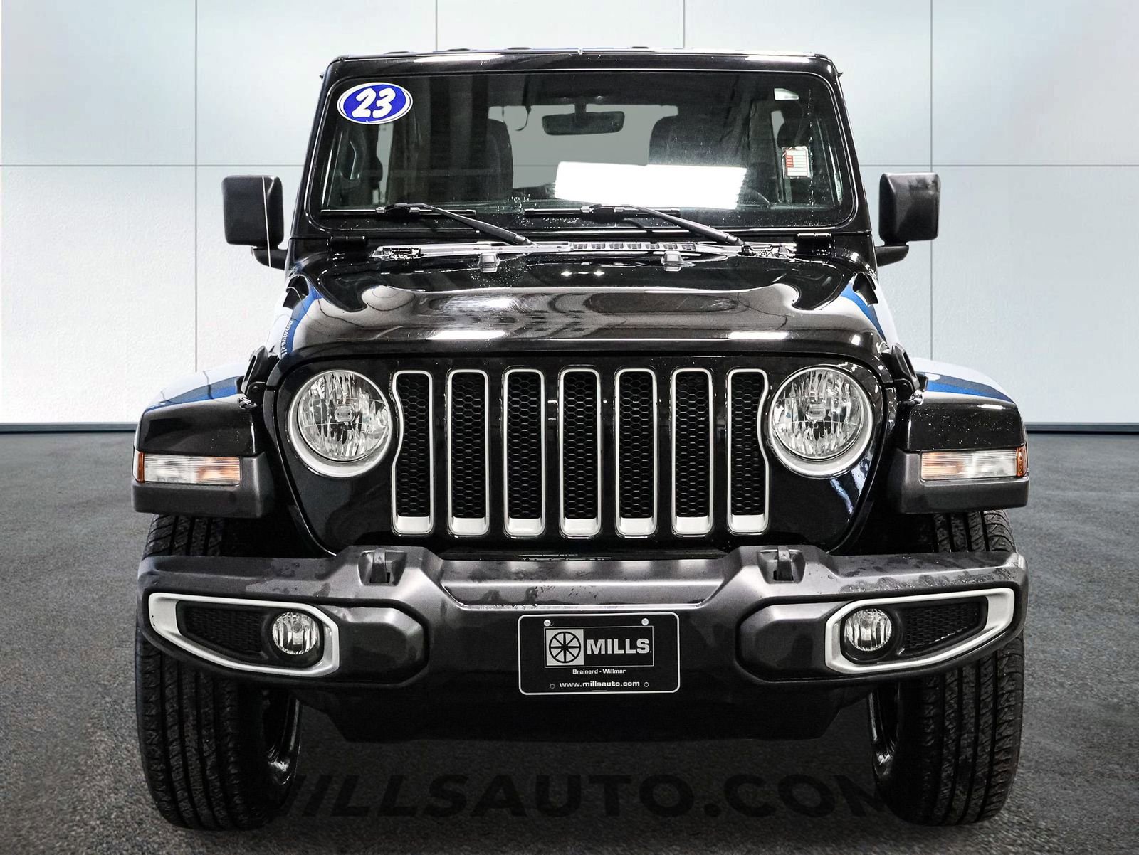 Used 2023 Jeep Wrangler Sahara image 12