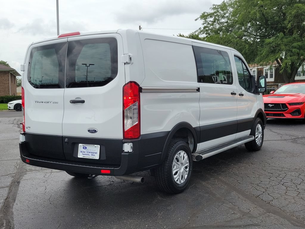 Certified 2025 Ford Transit 250 Low Roof w/ Exterior Upgrade Package RWD image 4
