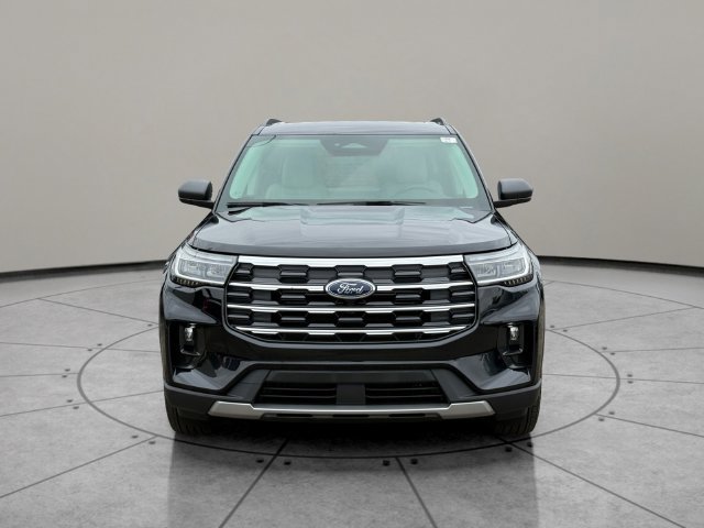 Certified 2025 Ford Explorer Active w/ Active Comfort Package AWD/4WD image 14