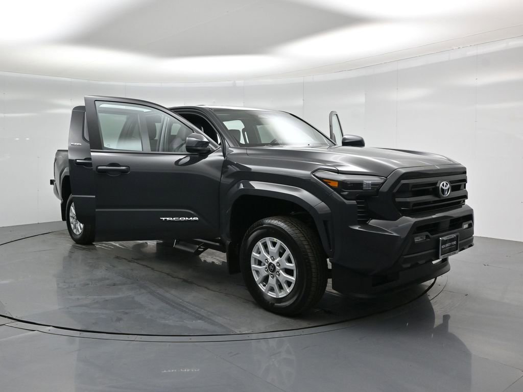 Used 2025 Toyota Tacoma SR5 image 27
