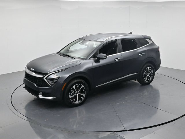 Used 2025 Kia Sportage EX AWD/4WD image 45
