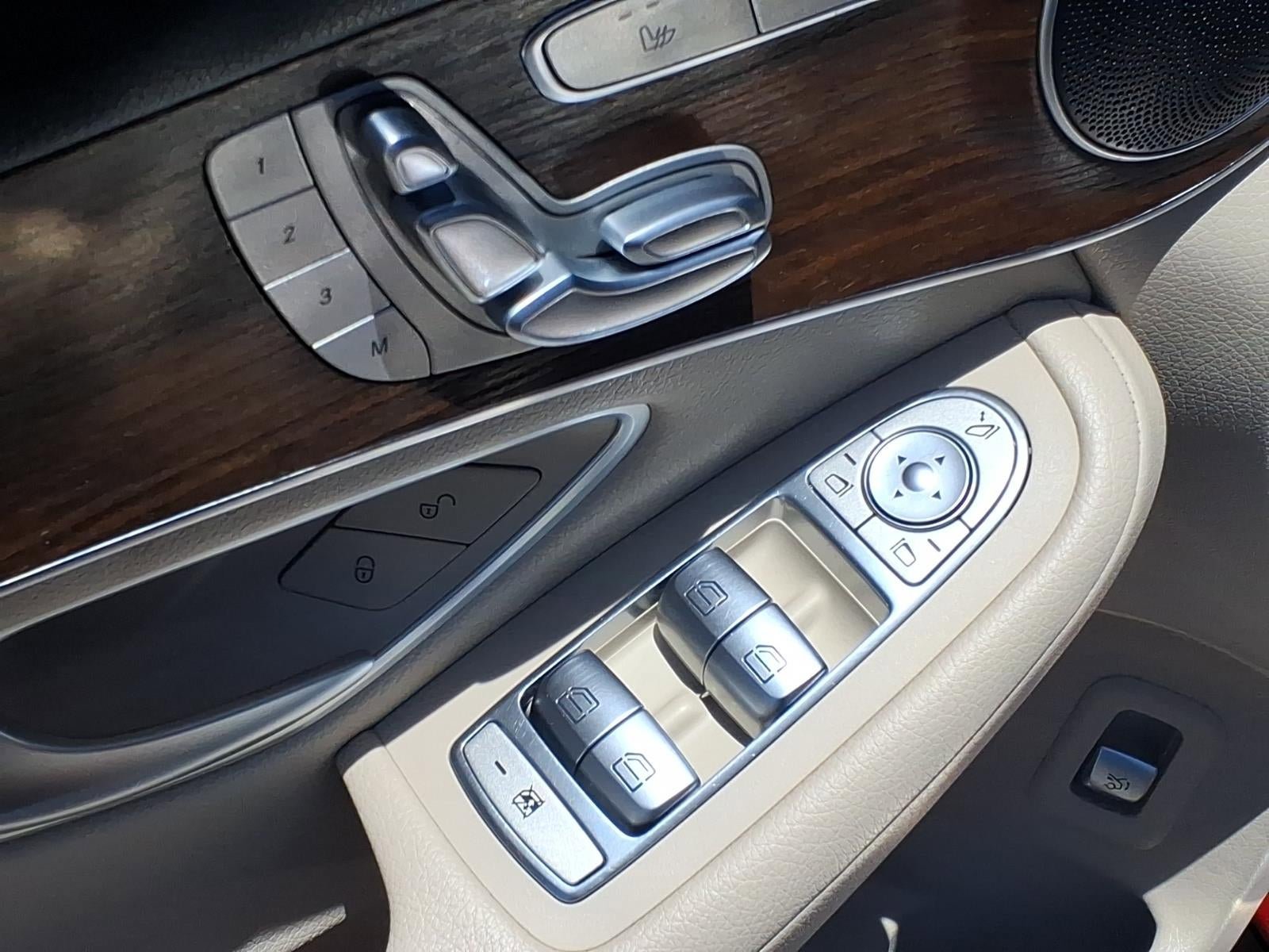 Used 2022 Mercedes-Benz GLC 300 image 22