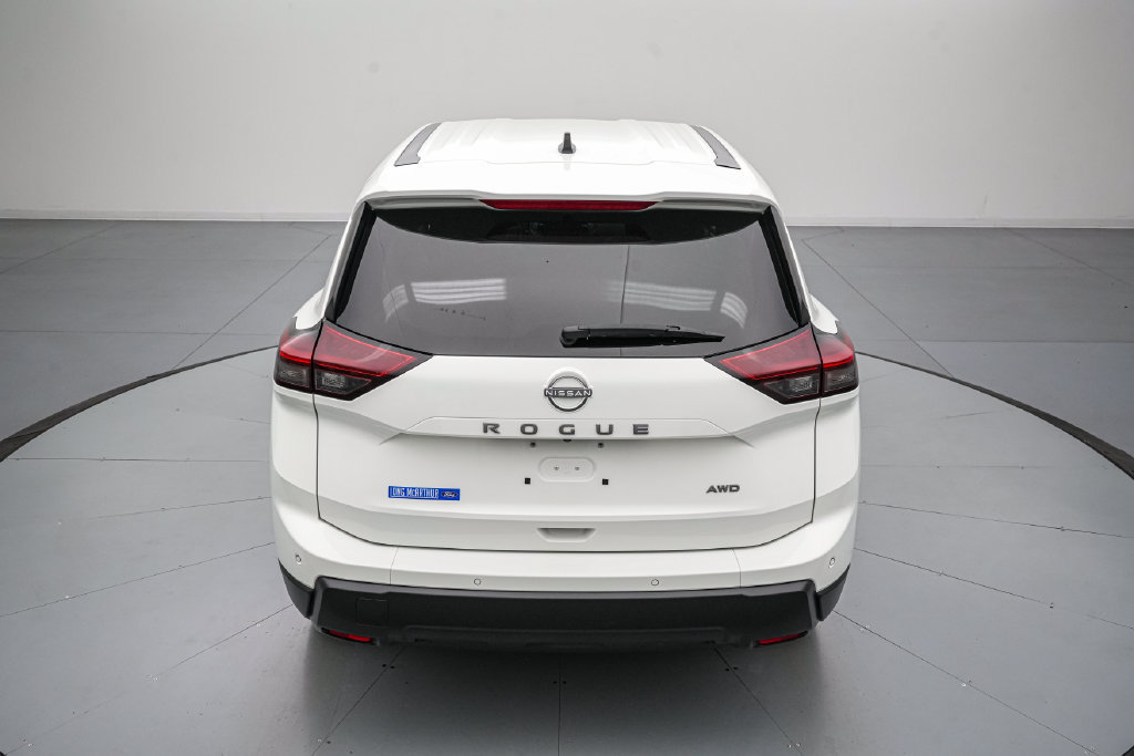 Used 2025 Nissan Rogue S AWD/4WD image 5