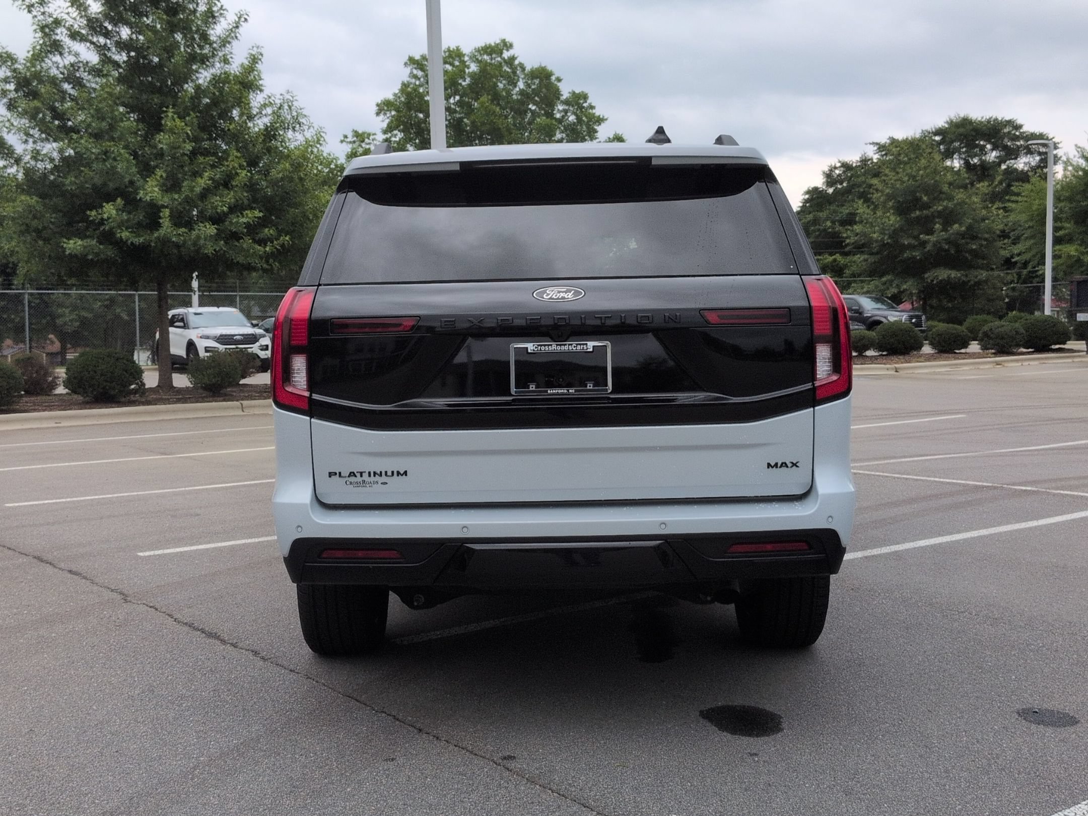 Certified 2025 Ford Expedition Max Platinum w/ Stealth Appearance Package AWD/4WD image 5