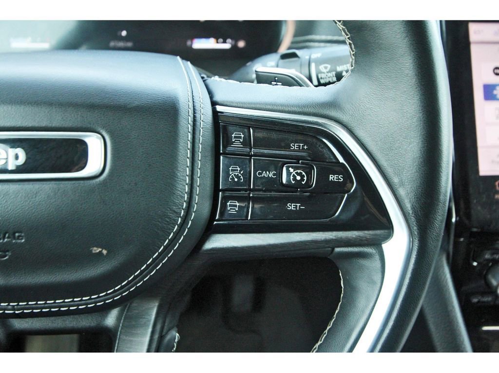 Used 2022 Jeep Grand Cherokee Overland image 19