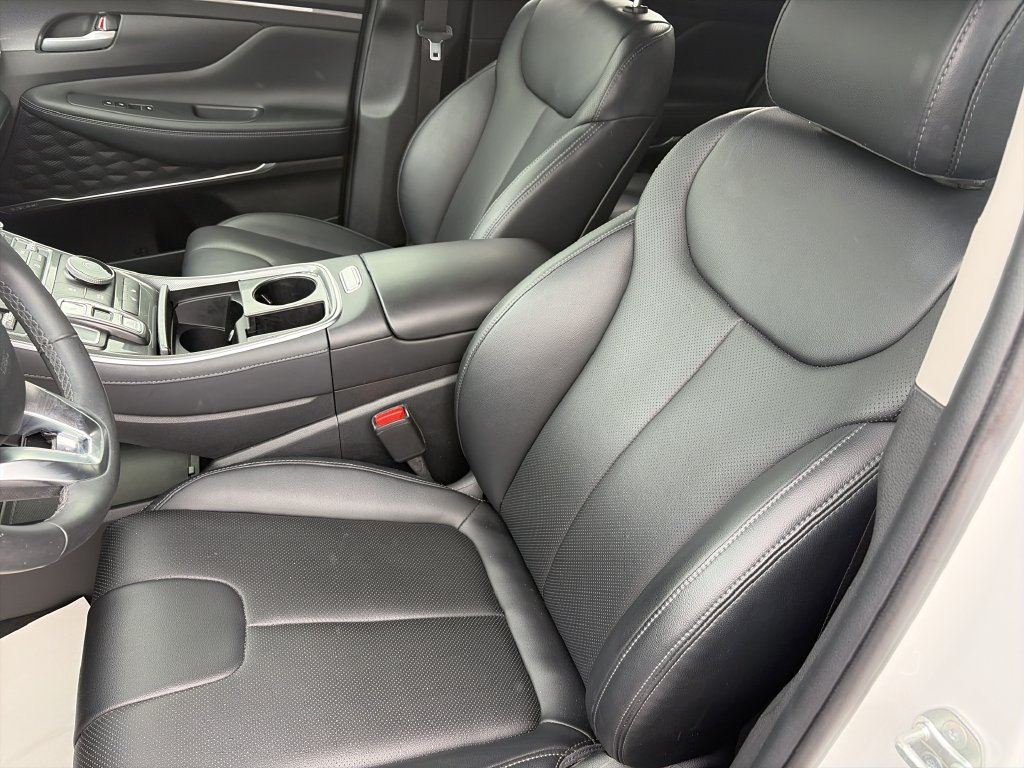 Used 2023 Hyundai Santa Fe SEL w/ Premium Package FWD image 12