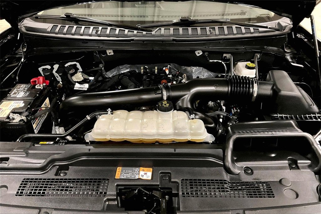 Certified 2025 Ford Expedition Max Active image 10