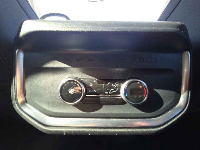 Certified 2025 Ford Expedition Active image 13