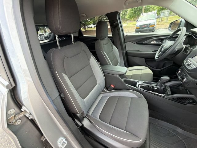Used 2023 Chevrolet TrailBlazer LT FWD image 26