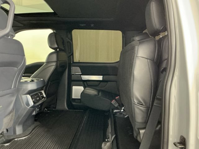 Certified 2025 Ford F350 Platinum w/ Tremor Off-Road Package AWD/4WD image 31
