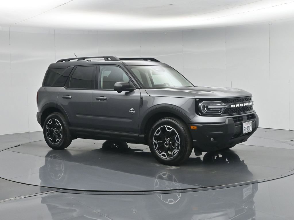 Certified 2025 Ford Bronco Sport Outer Banks w/ Outer Banks Tech Package+ AWD/4WD image 27