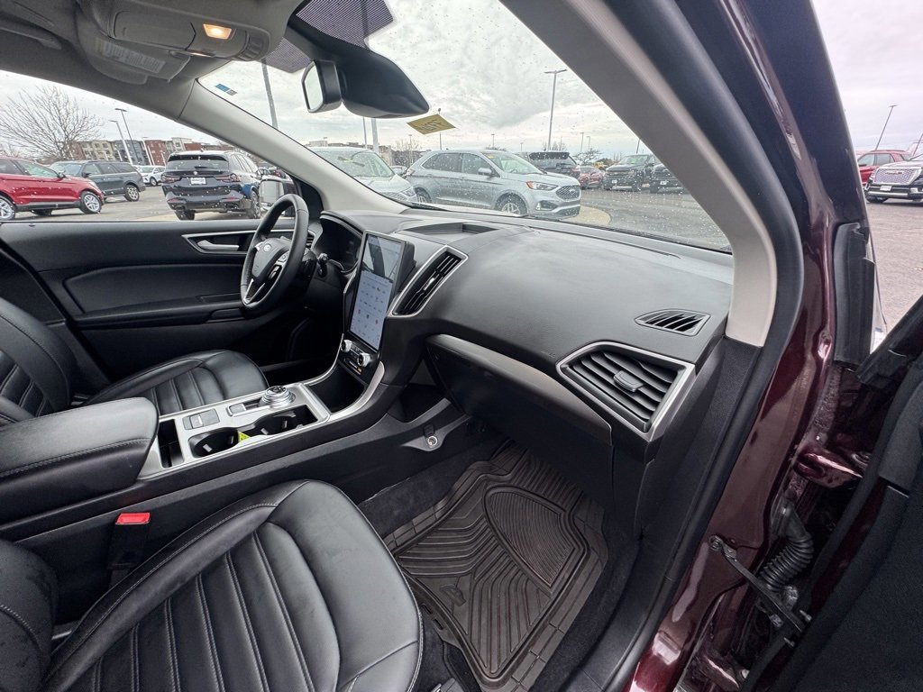Certified 2024 Ford Edge SEL w/ Convenience Package image 18