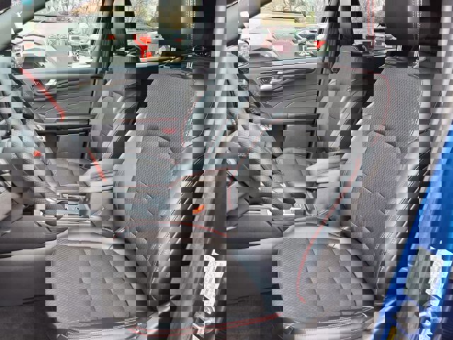 Certified 2023 Ford Escape ST-Line w/ Tech Pack #1 image 6