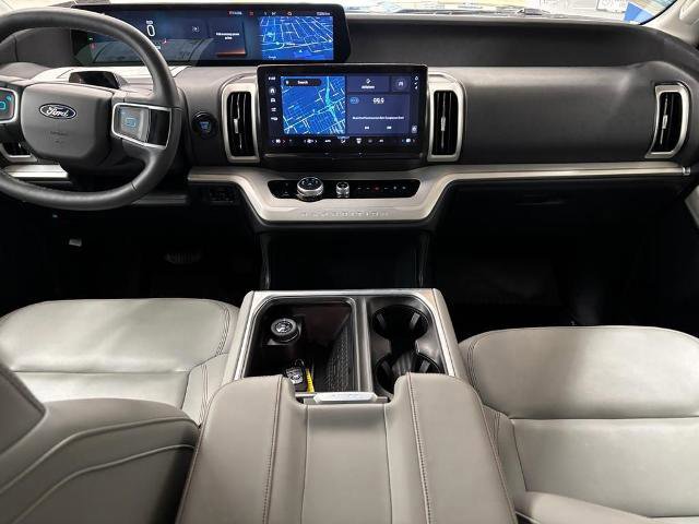 Certified 2025 Ford Expedition Active image 17