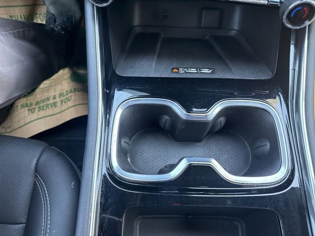 Used 2025 Chevrolet Traverse LT AWD/4WD image 23