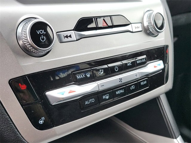 Certified 2022 Ford Explorer XLT w/ Equipment Group 202A image 24