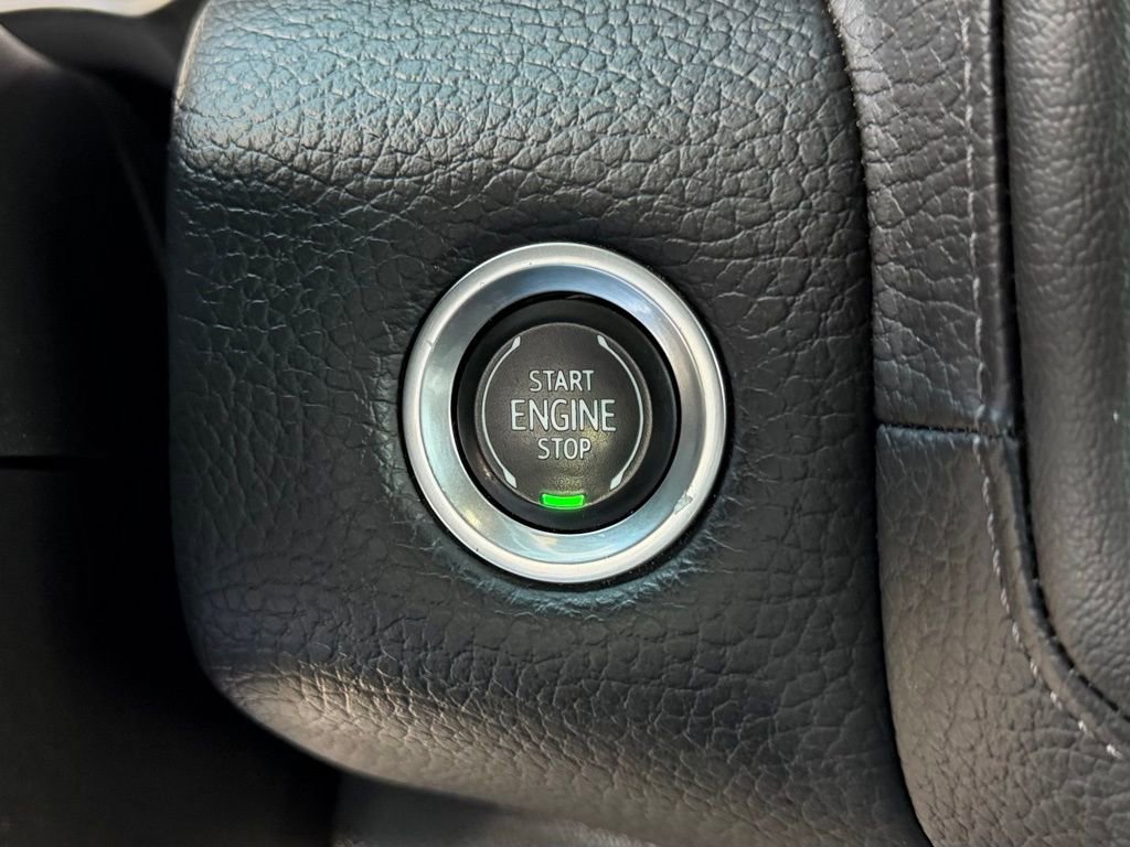 Used 2021 GMC Yukon Denali AWD/4WD image 23