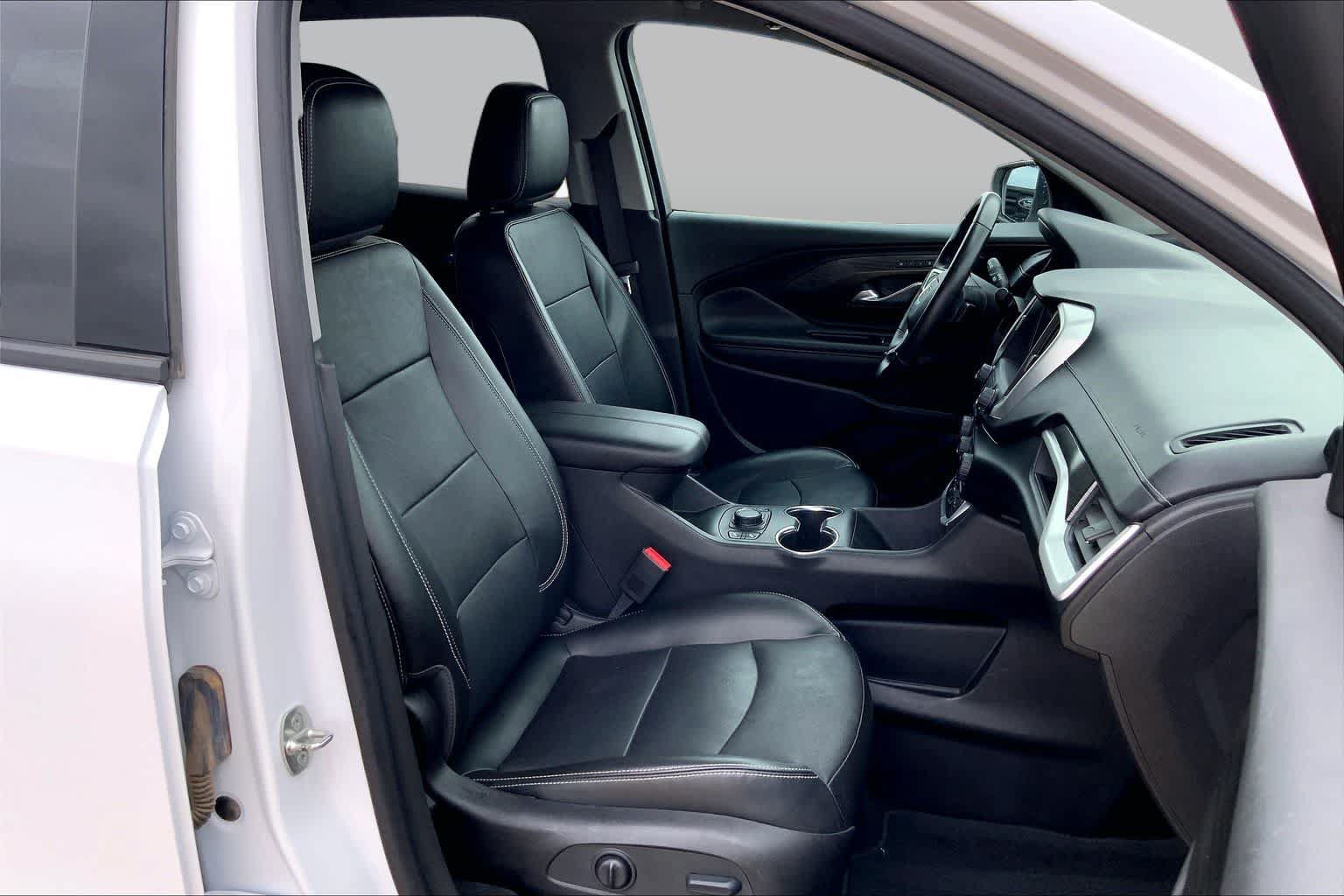 Used 2022 GMC Terrain SLT FWD image 9