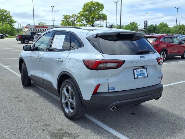 Certified 2025 Ford Escape ST-Line Select w/ Tech Pack #1 AWD/4WD image 3