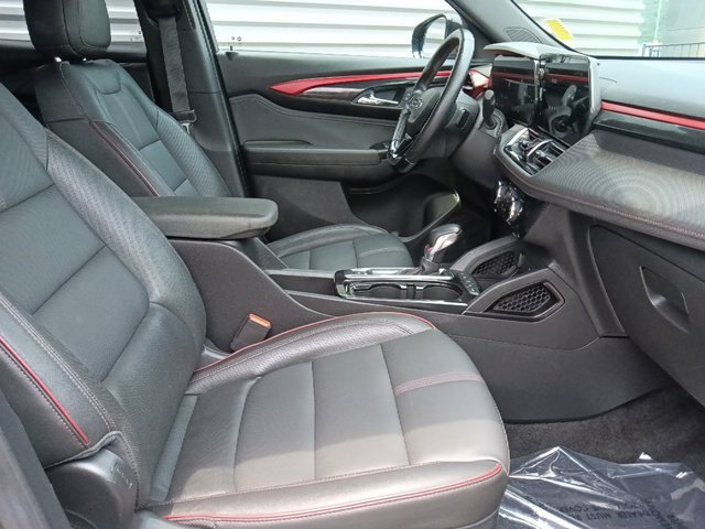 Used 2024 Chevrolet TrailBlazer RS AWD/4WD image 33