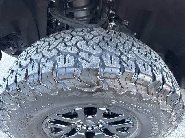 Certified 2024 Ford Bronco Raptor w/ Interior Carbon Fiber Pack 6 AWD/4WD image 15