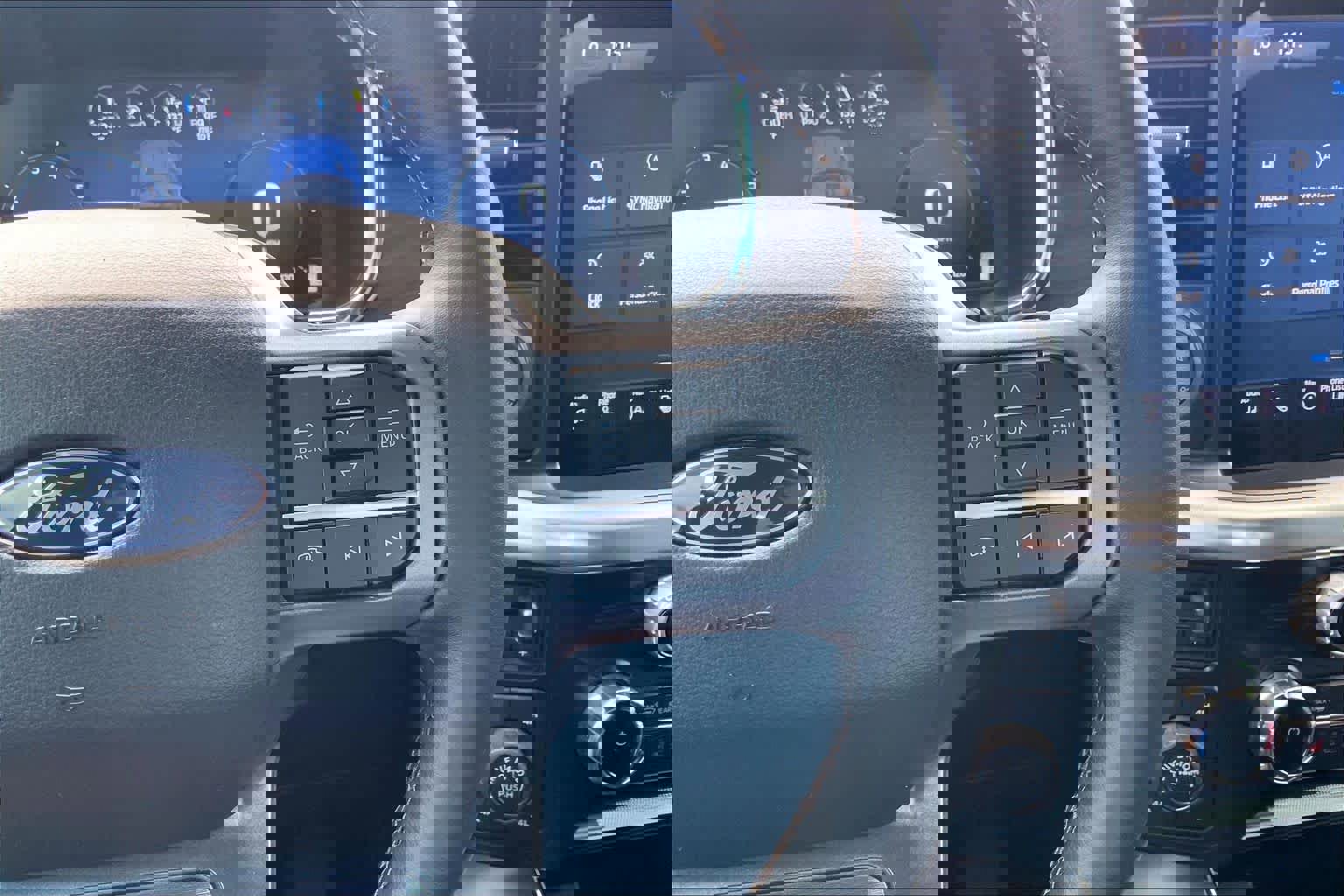 Certified 2025 Ford F150 Lariat w/ Equipment Group 501A Mid image 24