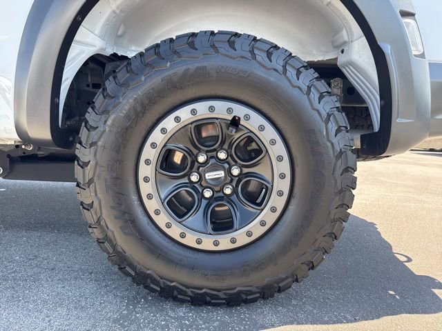 Certified 2023 Ford F150 Raptor w/ Raptor Carbon Fiber Package AWD/4WD image 9