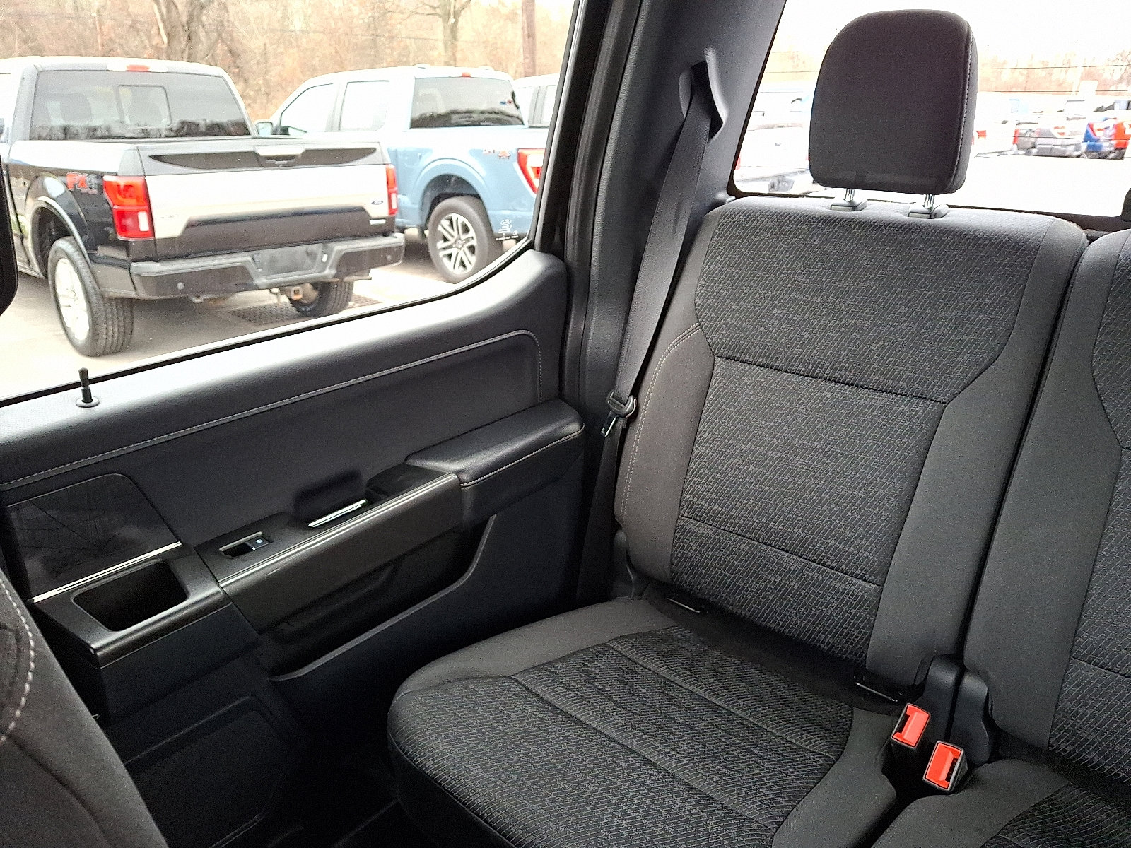 Certified 2022 Ford F150 XLT w/ Equipment Group 302A High image 18