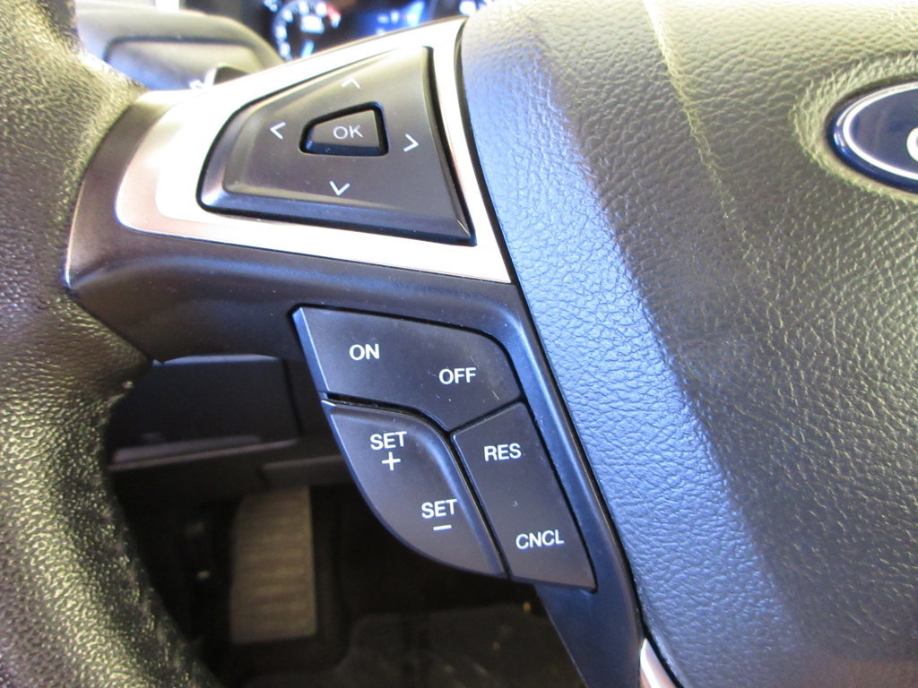 Certified 2018 Ford Edge SEL w/ Equipment Group 201A FWD image 16